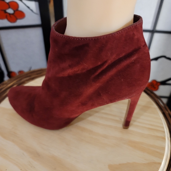 LILLIANA RICH BURGUNDY LADIES BOOTIES SIDE ZIPPER CLOSE/SIZE 7 - Picture 8 of 10